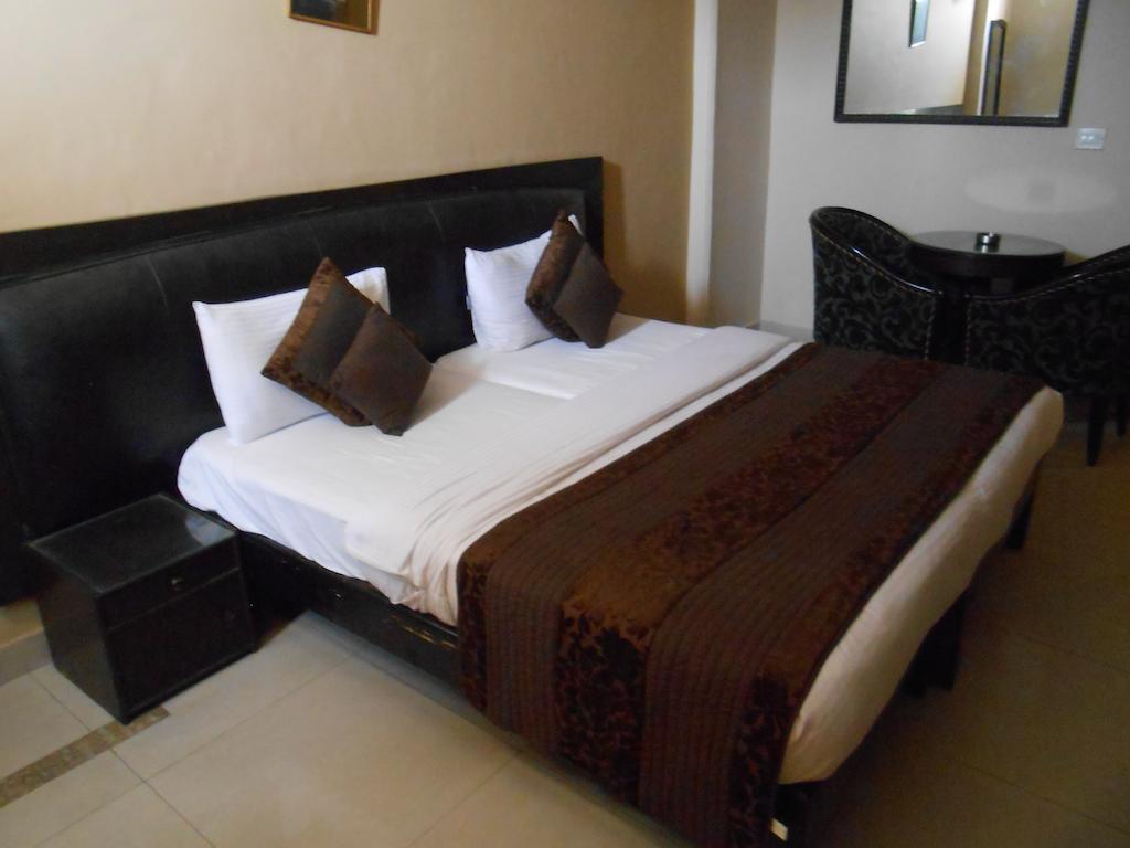 Fabexpress Lloyd House Hotel New Delhi Bilik gambar